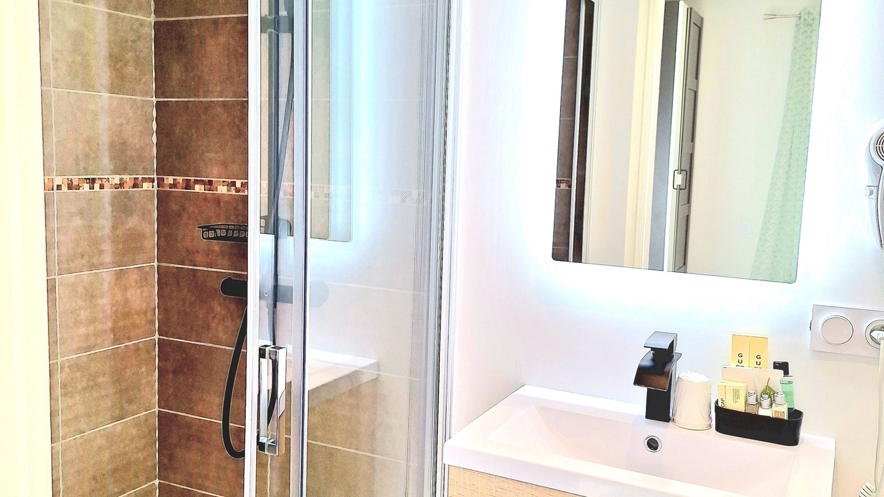 Photo of Bathroom in Sainte-Tulle