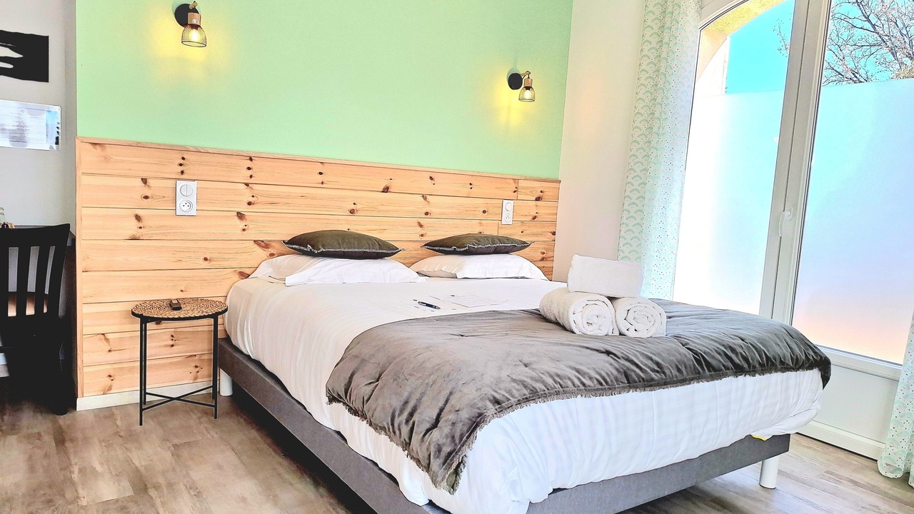 Photo of Bedroom in Sainte-Tulle