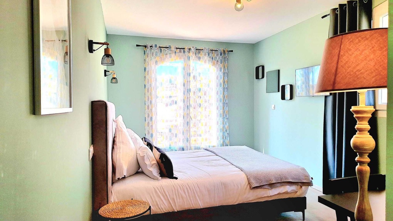 Photo of Bedroom in Sainte-Tulle