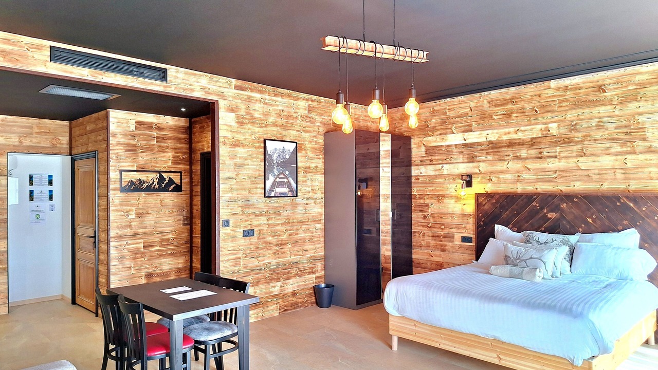 Photo of Bedroom in Sainte-Tulle