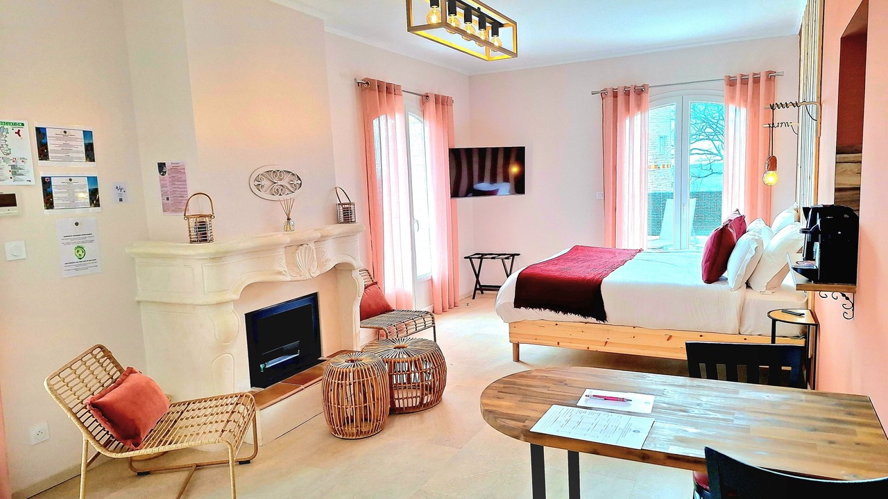 Photo of Bedroom in Sainte-Tulle