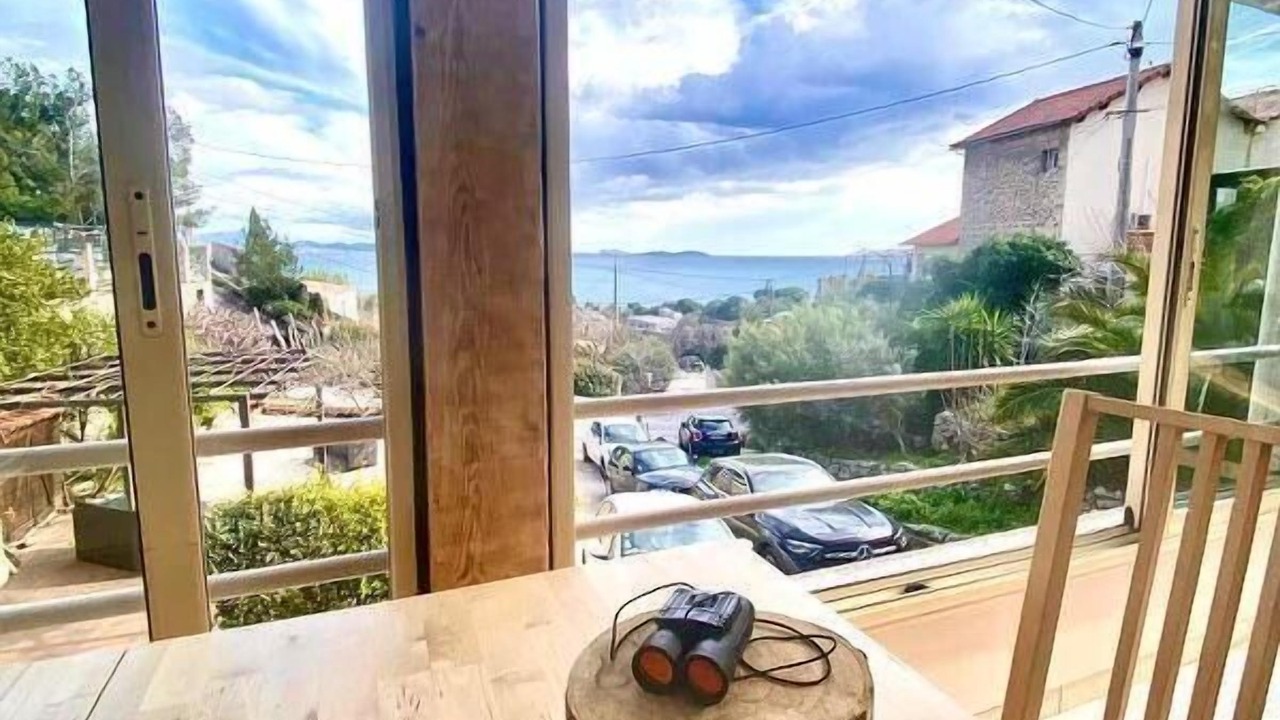 Photo of Outdoor in Niolon
