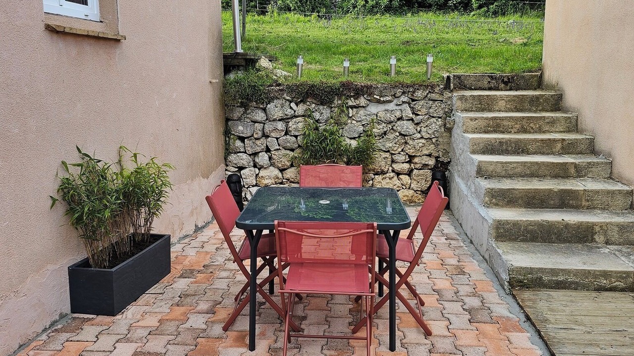 Photo of Outdoor in Seranon