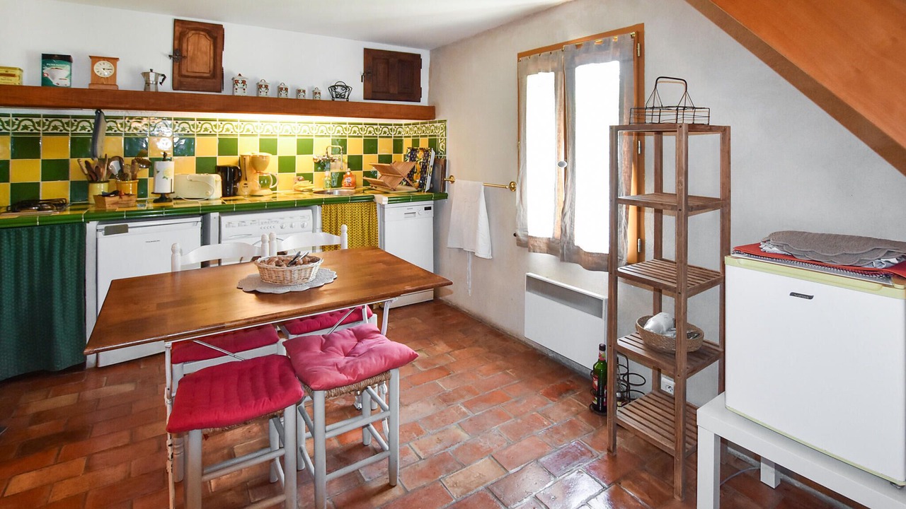 Photo of Kitchen in Saint-Martin-de-Castillon
