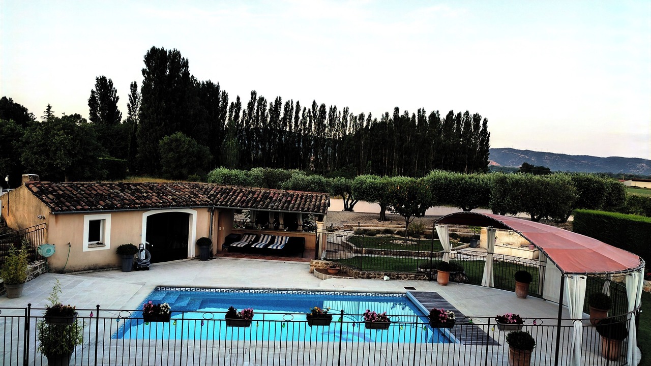 Photo of Outdoor in Villelaure
