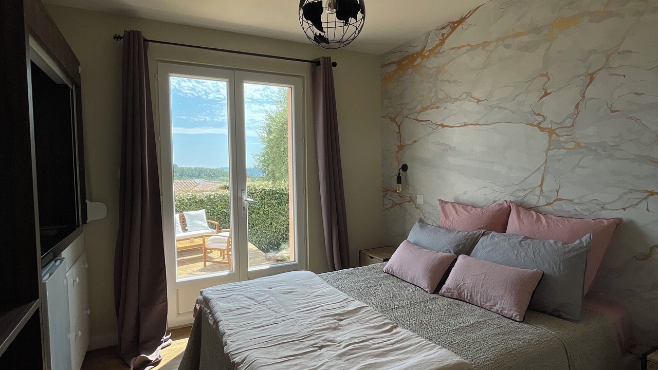 Photo of Bedroom in Bedoin