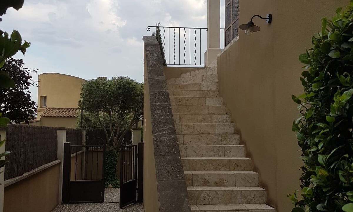 Photo of Outdoor in Molleges
