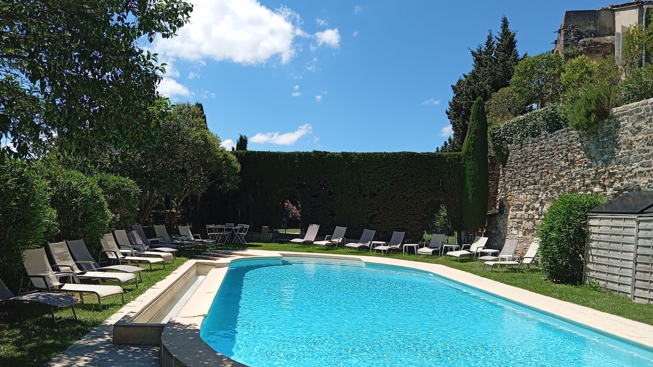 Photo of Outdoor in Chateauneuf-de-Gadagne