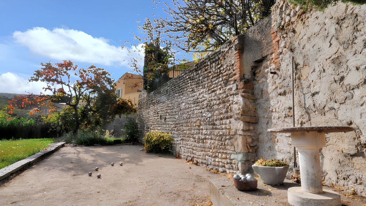 Photo of Outdoor in Buisson