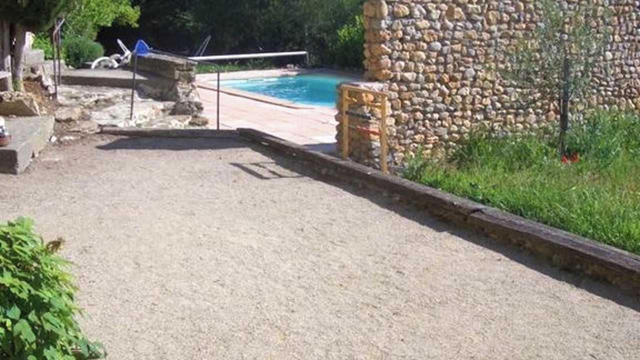 Photo of Outdoor in Buisson