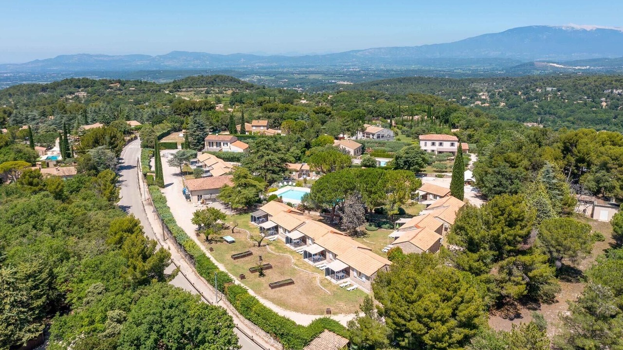 Photo of Outdoor in La Roque-sur-Pernes