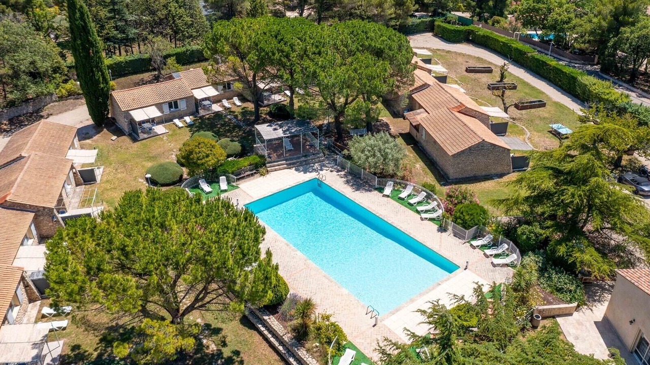 Photo of Outdoor in La Roque-sur-Pernes