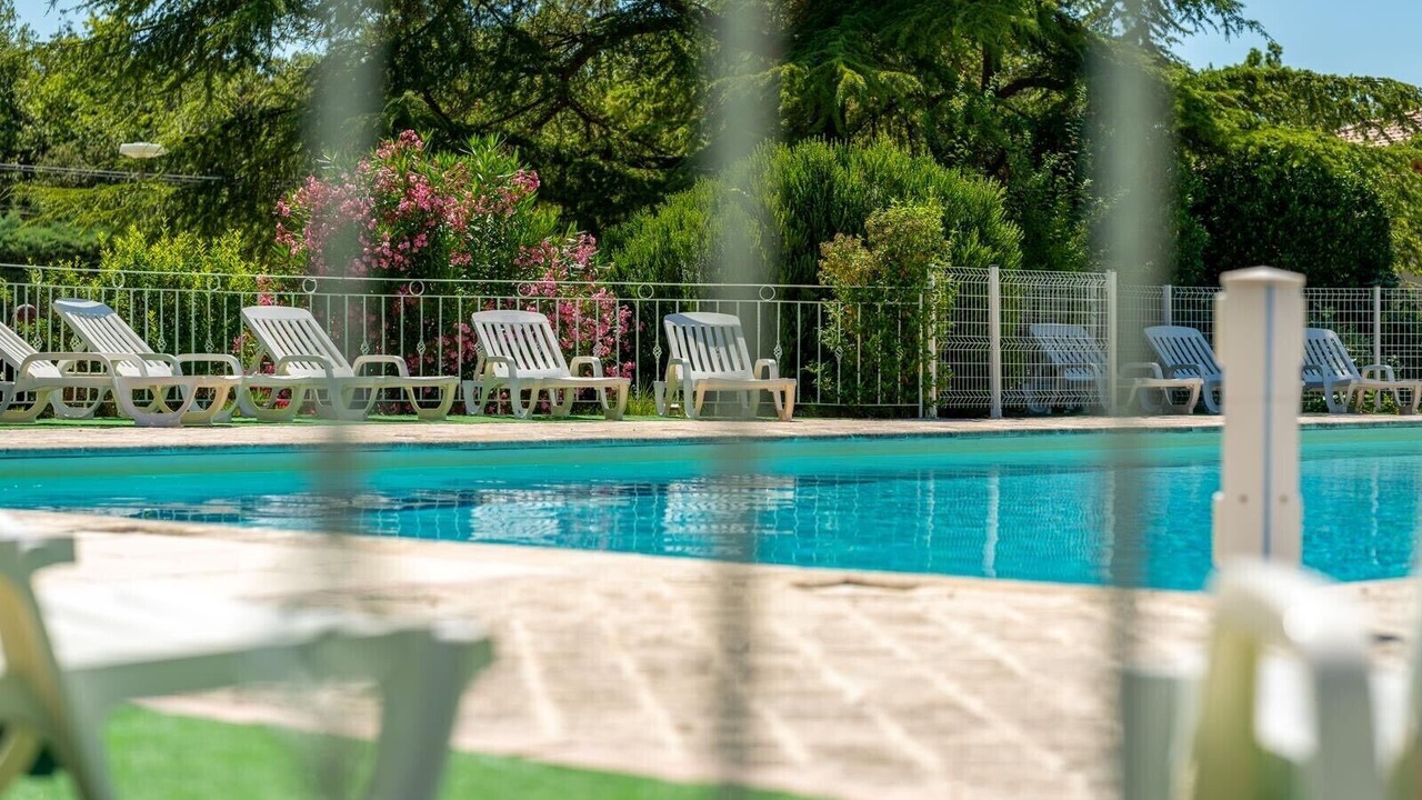 Photo of Outdoor in La Roque-sur-Pernes