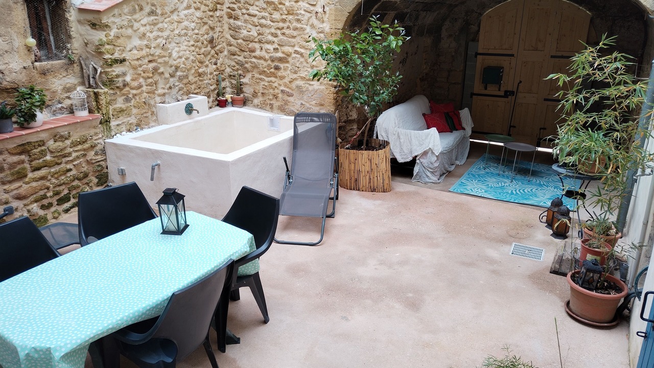 Photo of Outdoor in Remoulins