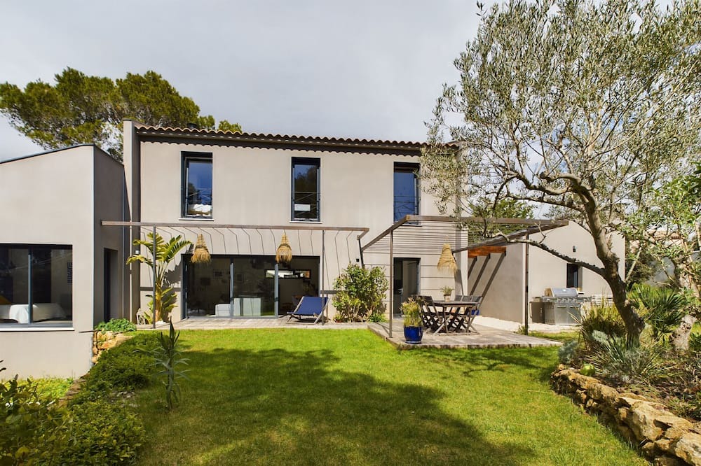 Photo of Outdoor in Cornillon-Confoux