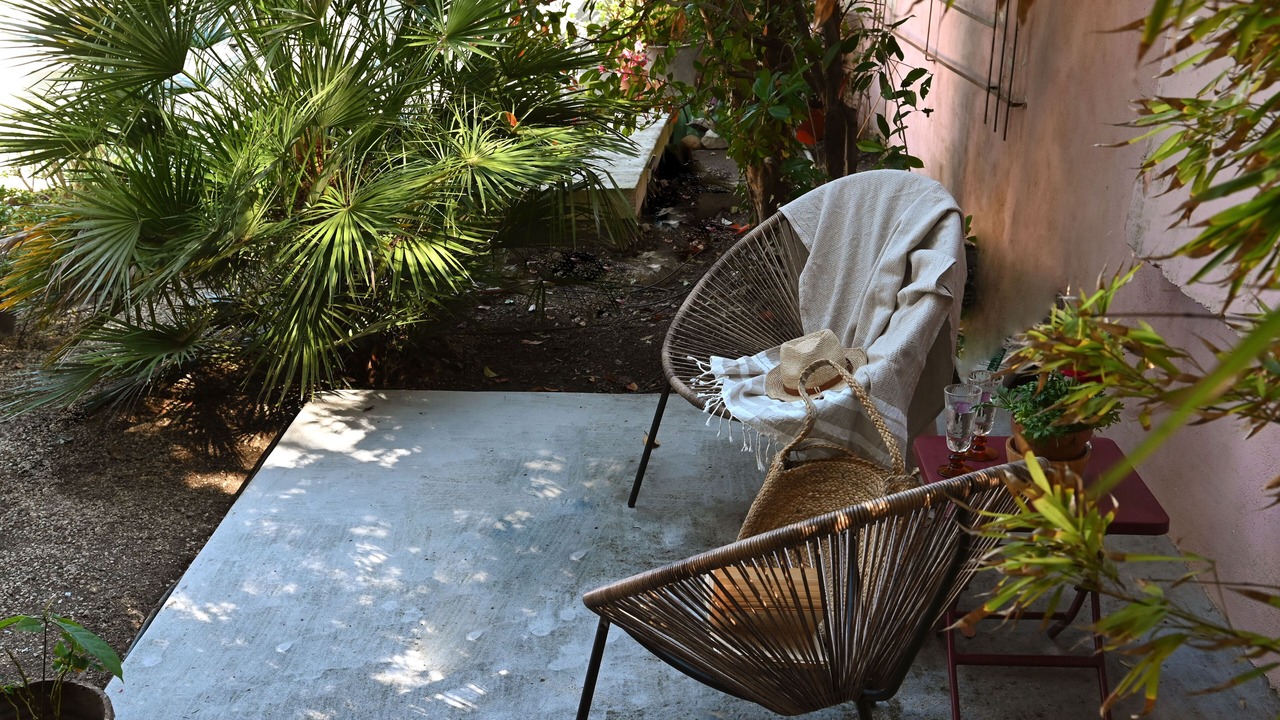 Photo of Outdoor in Chateauneuf-de-Gadagne