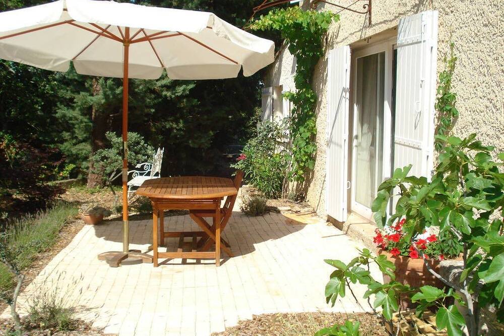 Photo of Patio Balcony in Lacoste
