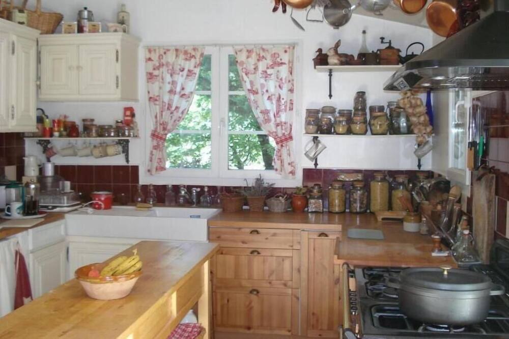 Photo of Kitchen in Lacoste