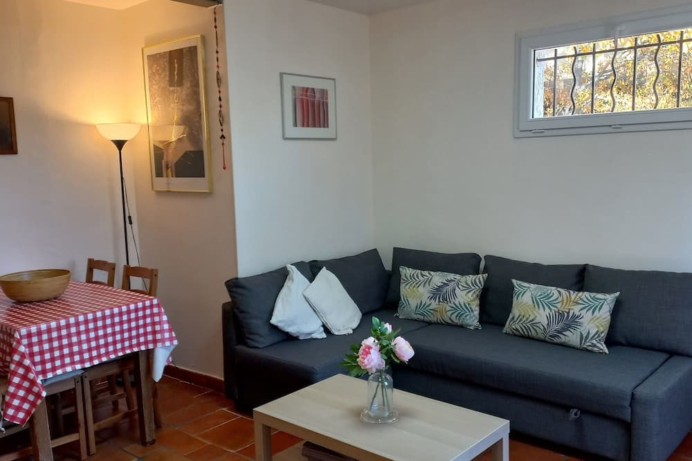 Photo of Livingroom in Roumoules