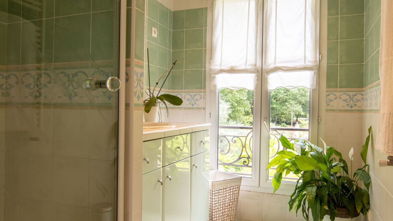 Photo of Bathroom in Tourves