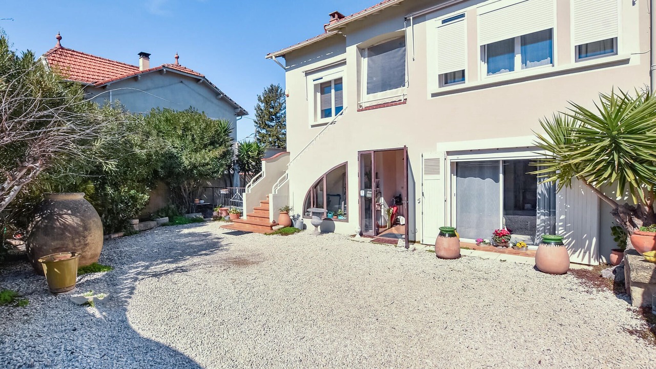 Photo of Outdoor in Le Pontet
