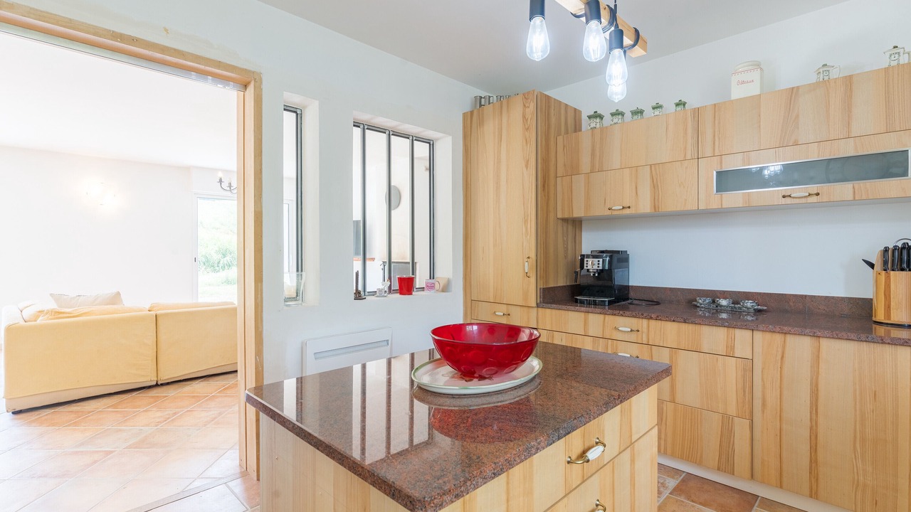 Photo of Kitchen in Montjustin