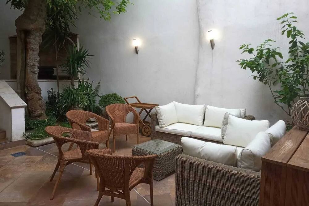 Photo of Outdoor in Courthezon