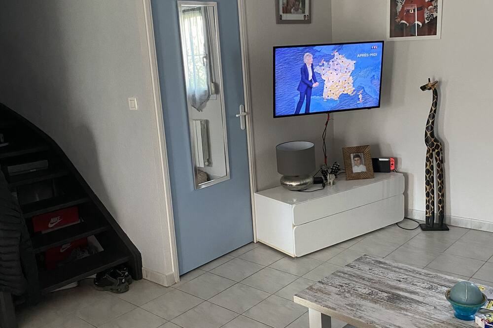 Photo of Bedroom in Montfavet
