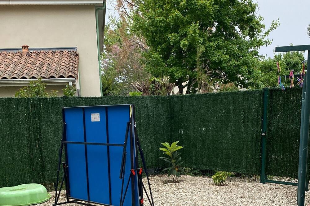Photo of Outdoor in Montfavet