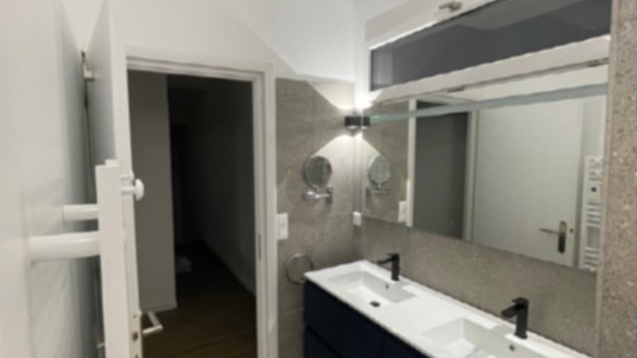 Photo of Bathroom in Menerbes