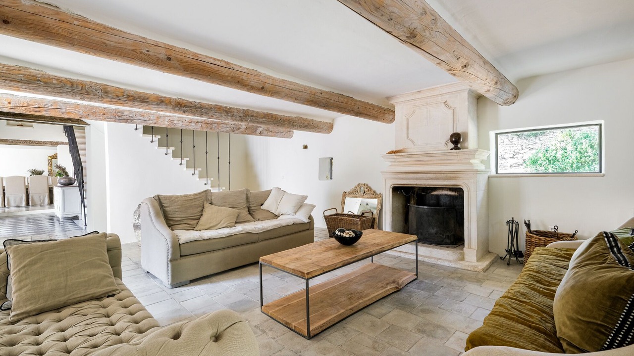 Photo of Livingroom in Oppede