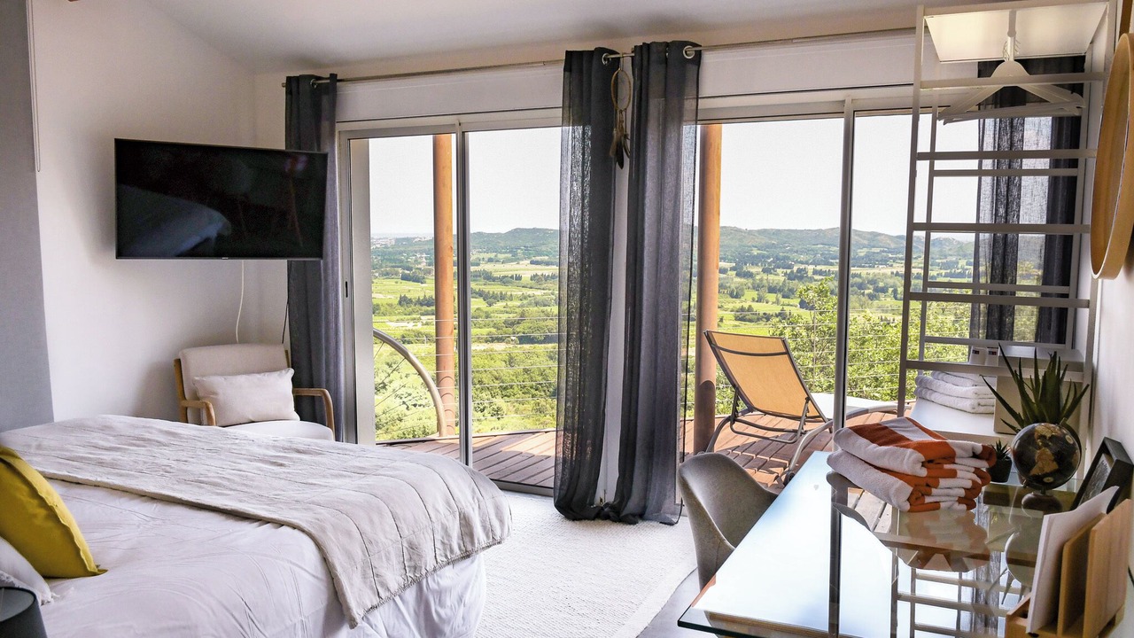 Photo of Bedroom in Rochefort-du-Gard