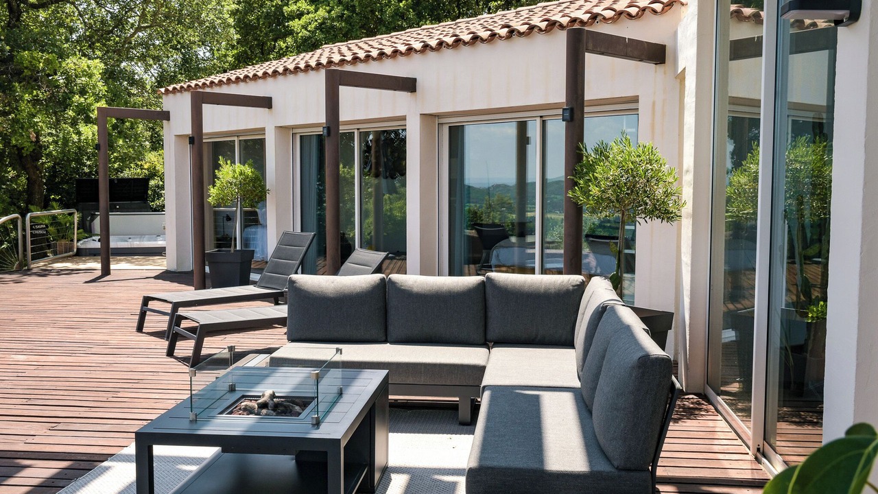 Photo of Patio Balcony in Rochefort-du-Gard