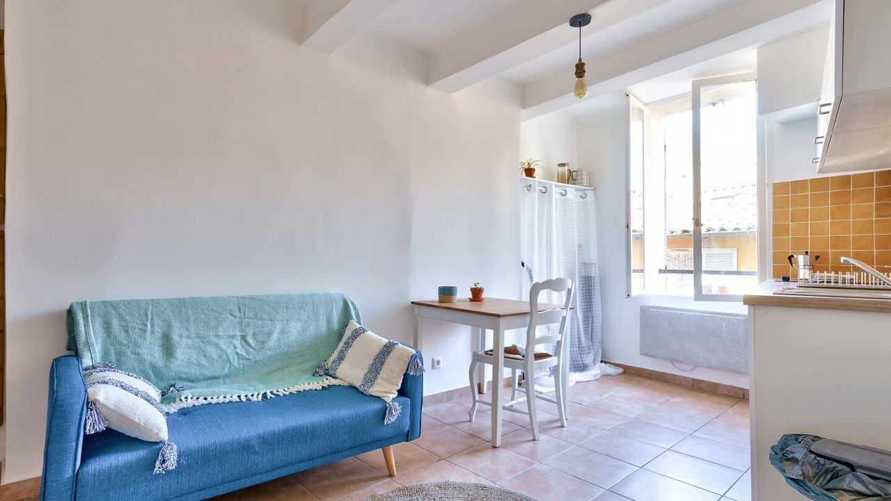 Photo of Livingroom in 2nd Arrondissement