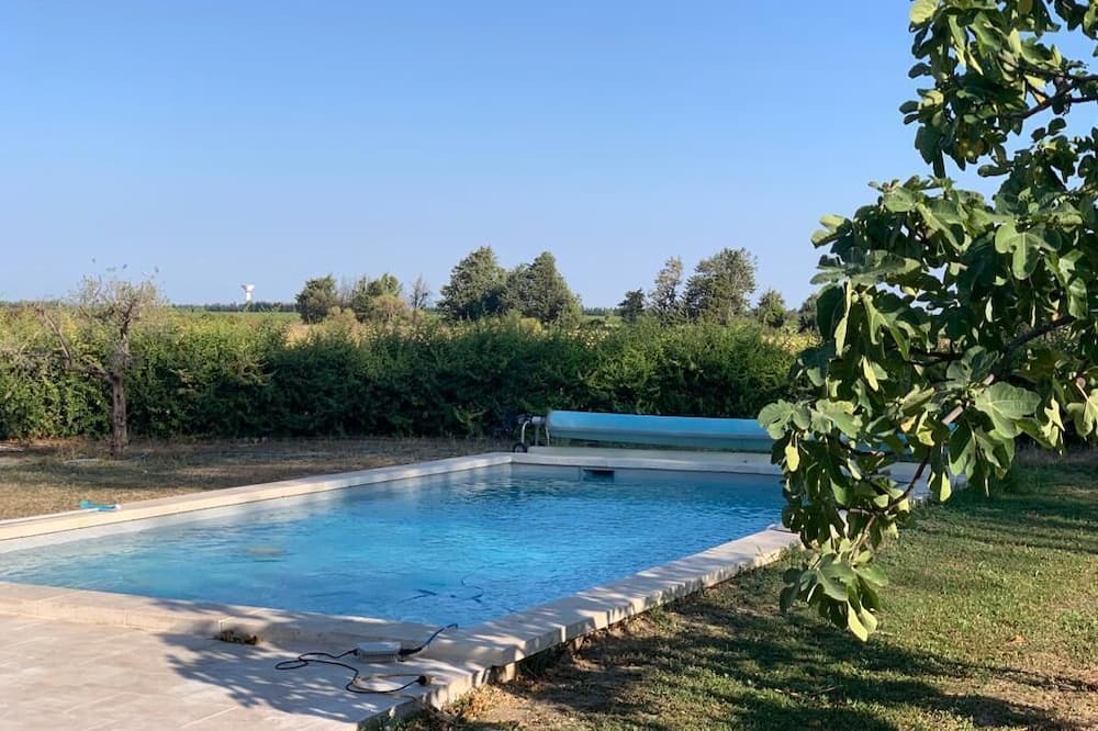 Photo of Outdoor in Redessan