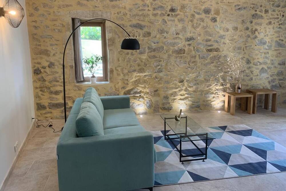 Photo of Bedroom in Redessan