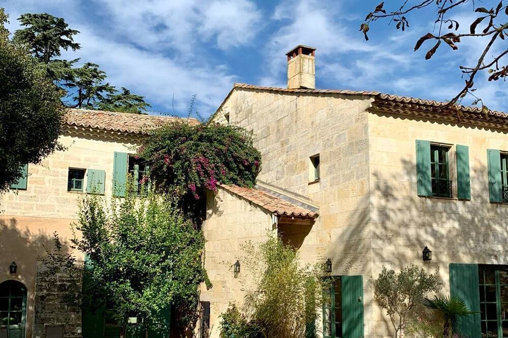 Photo of Outdoor in Redessan