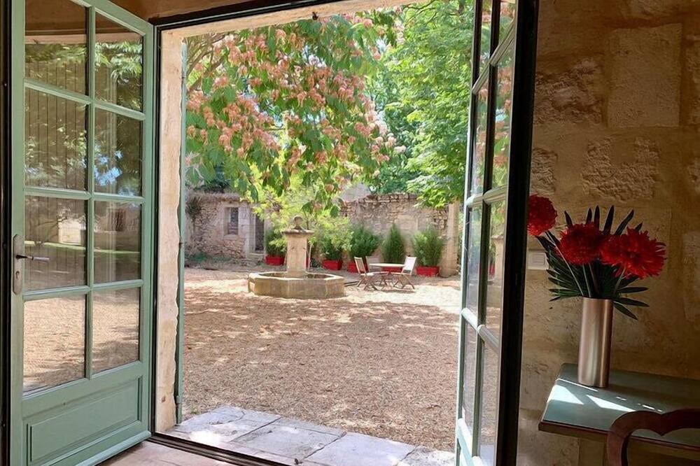 Photo of Outdoor in Redessan