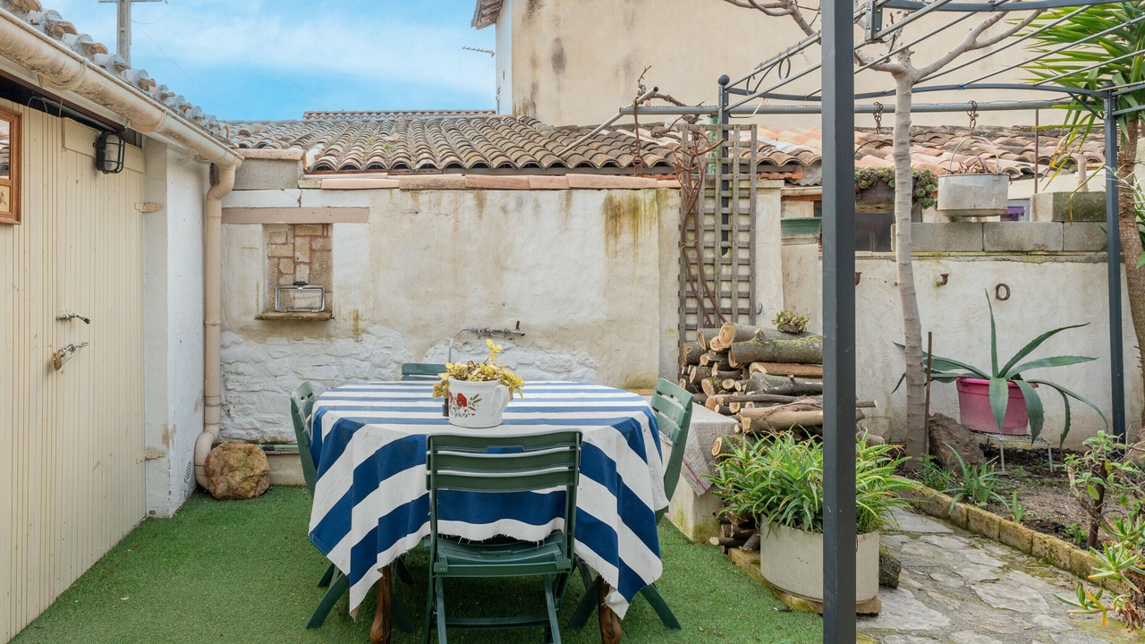 Photo of Outdoor in Le Pontet