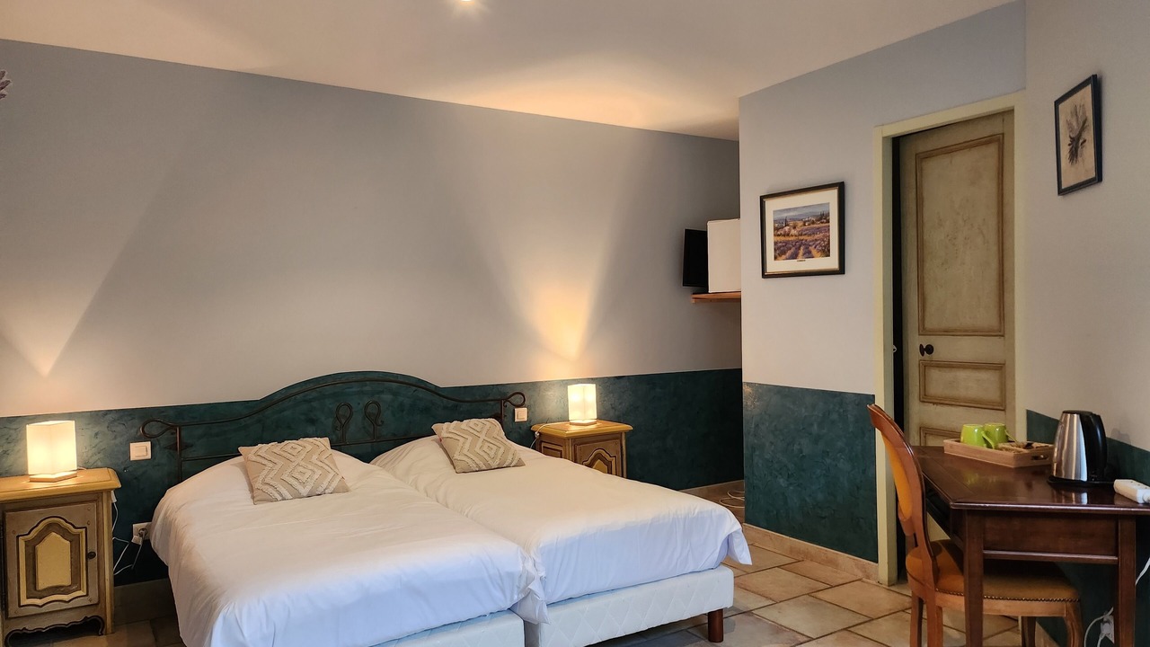 Photo of Bedroom in Saint-Saturnin-les-Avignon