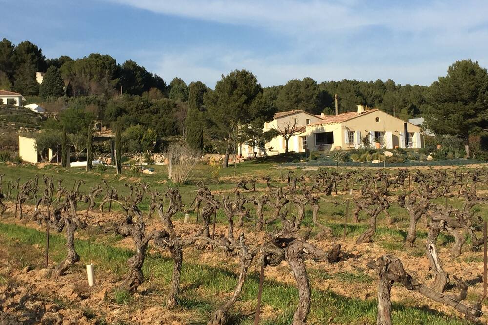 Photo of Outdoor in Rousset