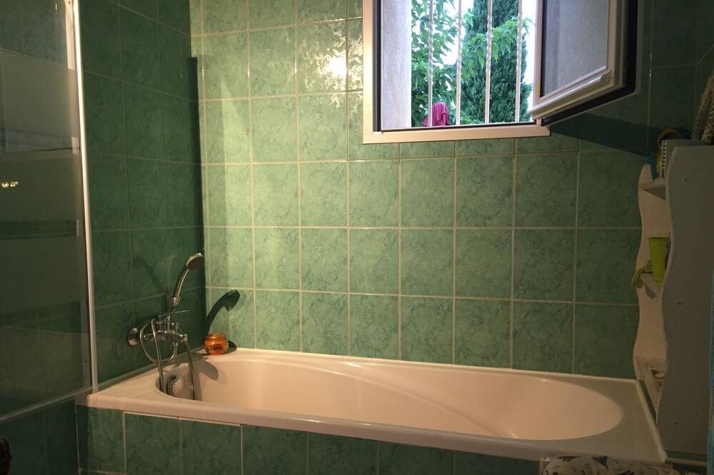 Photo of Bathroom in Rousset