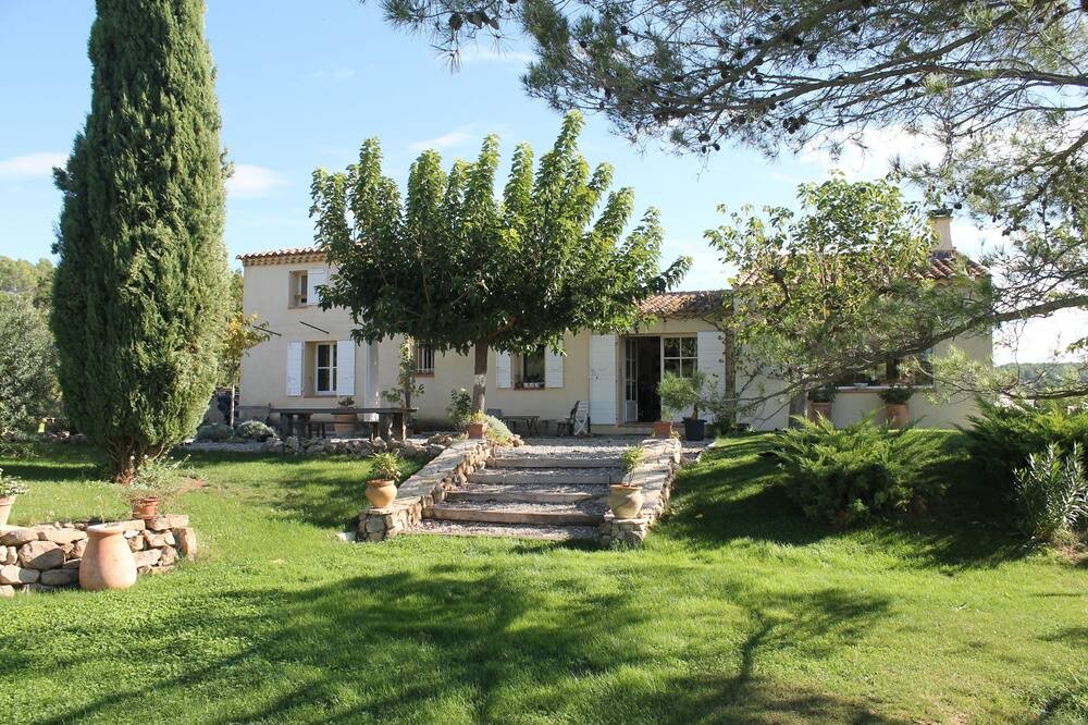 Photo of Outdoor in Rousset