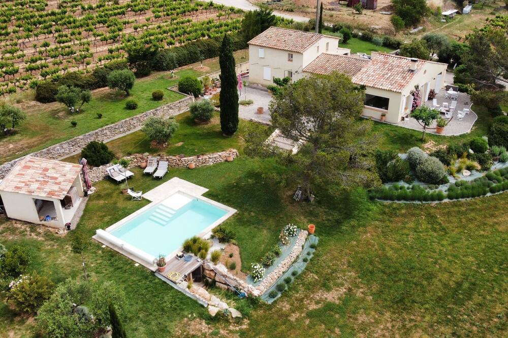Photo of Outdoor in Rousset