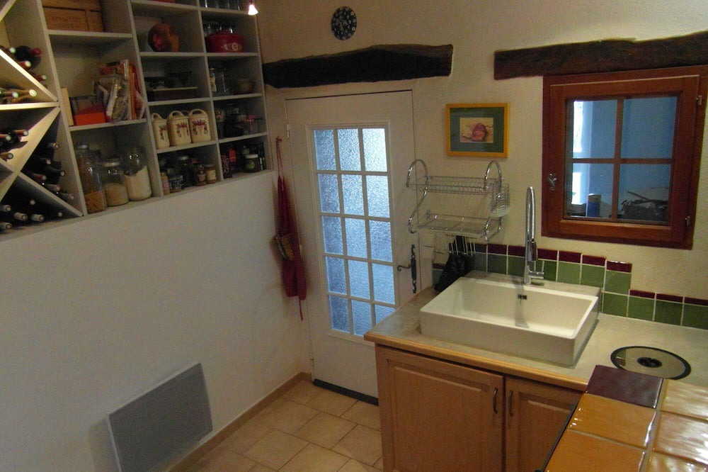 Photo of Kitchen in Sablet