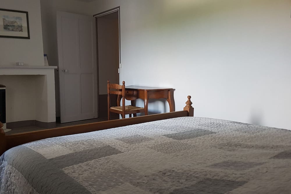 Photo of Bedroom in Sablet