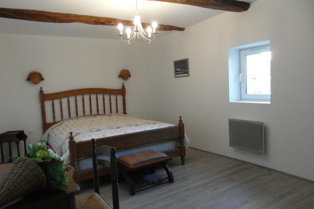 Photo of Bedroom in Sablet