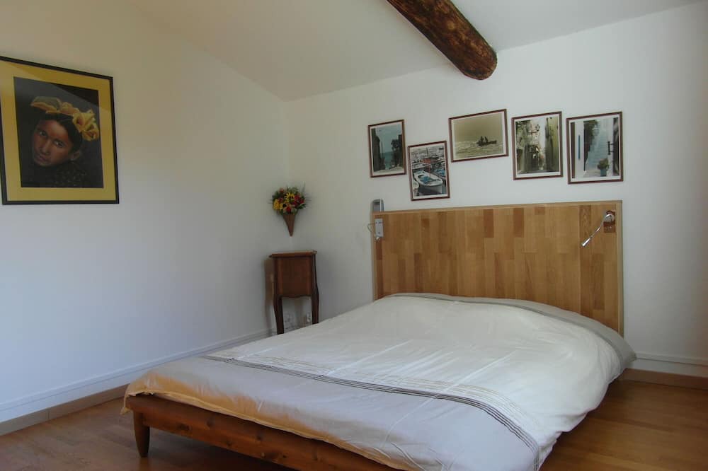 Photo of Bedroom in Sablet