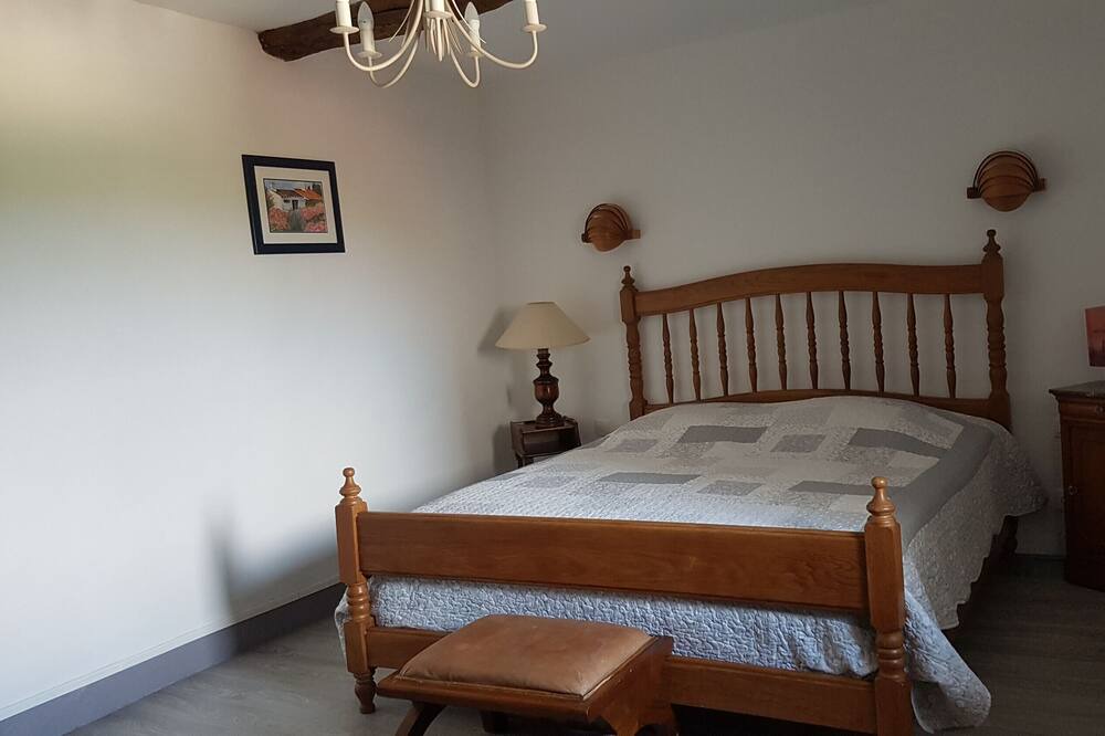 Photo of Bedroom in Sablet