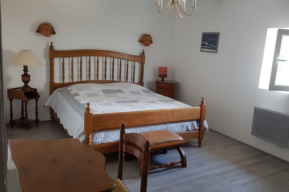 Photo of Bedroom in Sablet